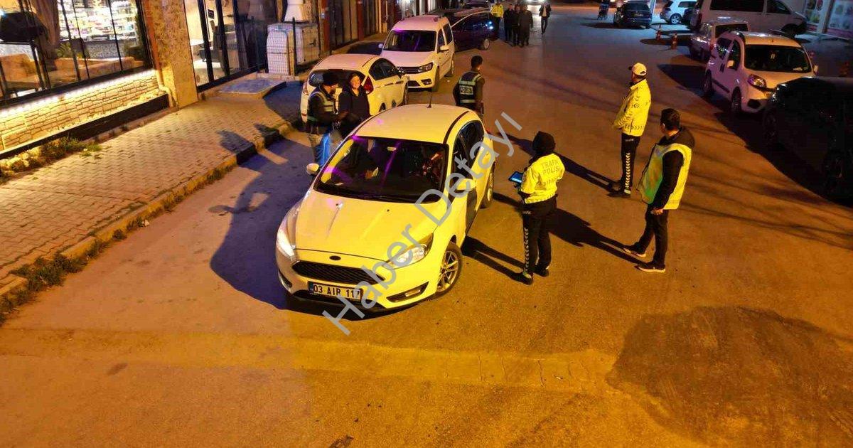 "Bolvadin'de Geniş Kapsamlı Huzur Operasyonu: Yüzlerce Kişi Sorgulandı" başlıklı haber için fotoreal