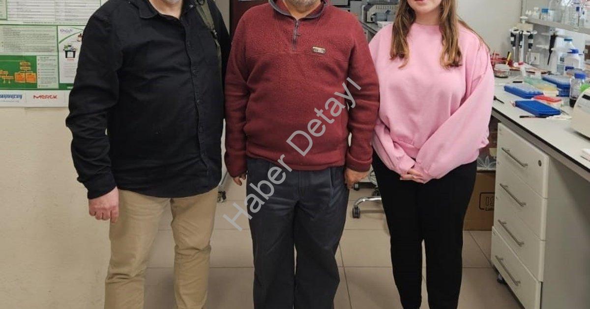 "İzmir'de Biyoteknoloji Zirvesi: BİTEK ve Karya Farma Güçlerini Birleştiriyor" başlıklı haber için f