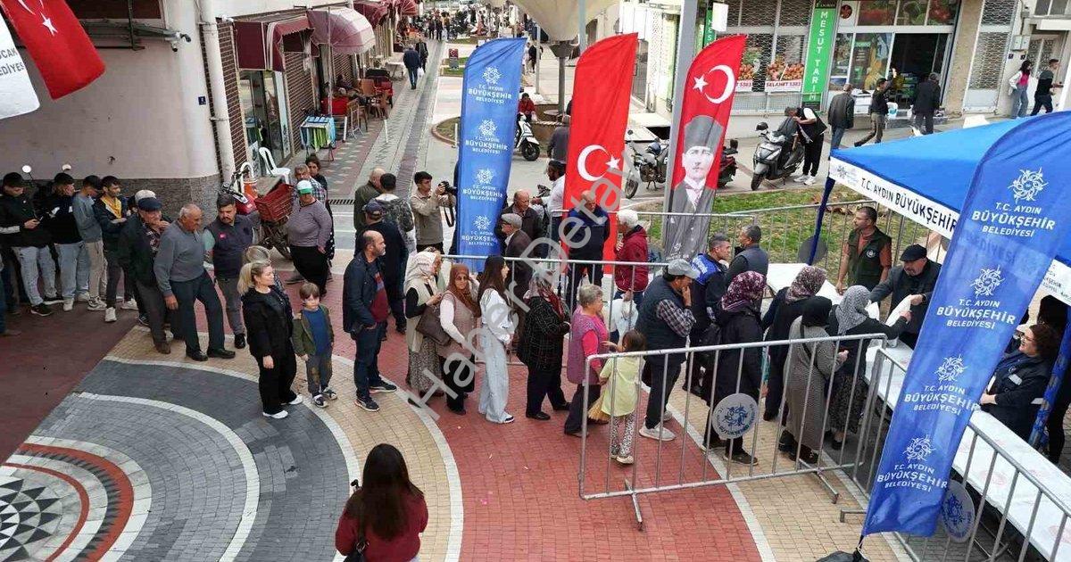 "Aydın'da Ata Tohumu Bereketi: Kuyucak'ta Binlerce Fide Toprakla Buluştu" başlıklı haber için fotore
