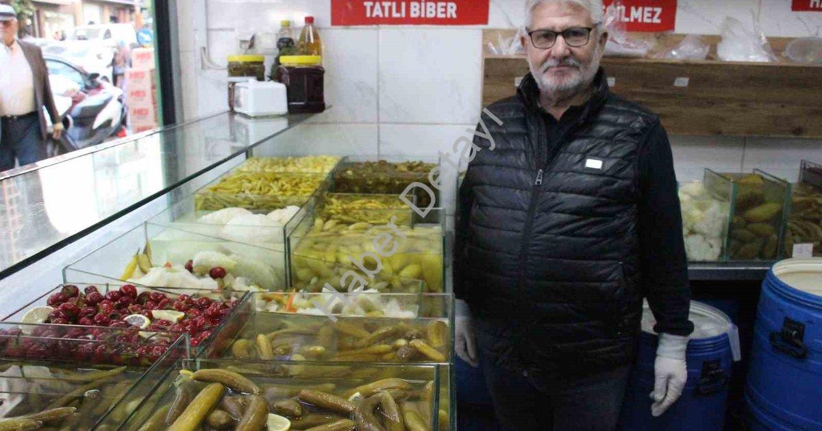 "Aydınlı Ustadan Meydan Okuma: Turşu Suyumla Grip Olana Masraflar Benden" başlıklı haber için fotore
