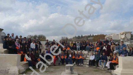 AFAD gönüllüleri Stratonikeia’da tarihle nefes aldı