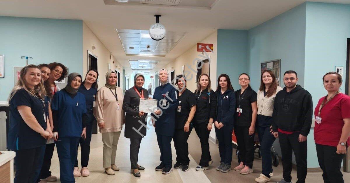 "Kütahya Şehir Hastanesi'nde Hijyen Başarısı: Göz ve Cildiye Kliniği Zirvede" başlıklı haber için fo