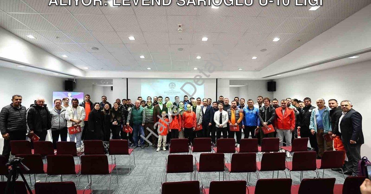 "Denizli'de Geleceğin Yıldızları Sahne Alıyor: Levend Sarıoğlu U-10 Ligi" başlıklı haber için fotore